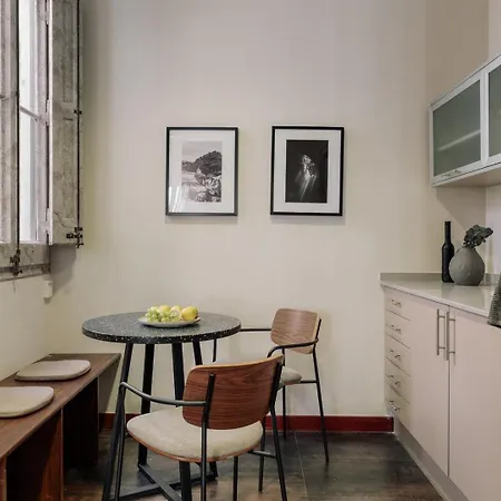 Apartament Spacest - Carrer D'enric Granados E *